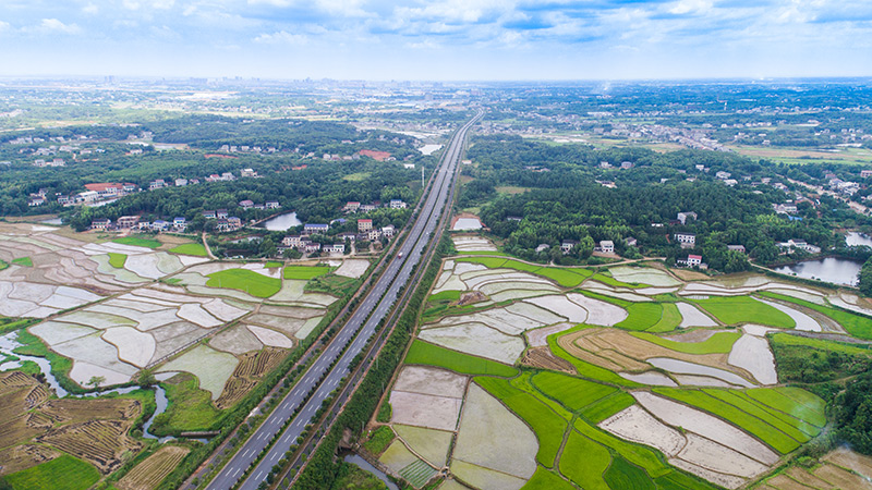 17、芙蓉大道湘陰段道路工程（3）.jpg